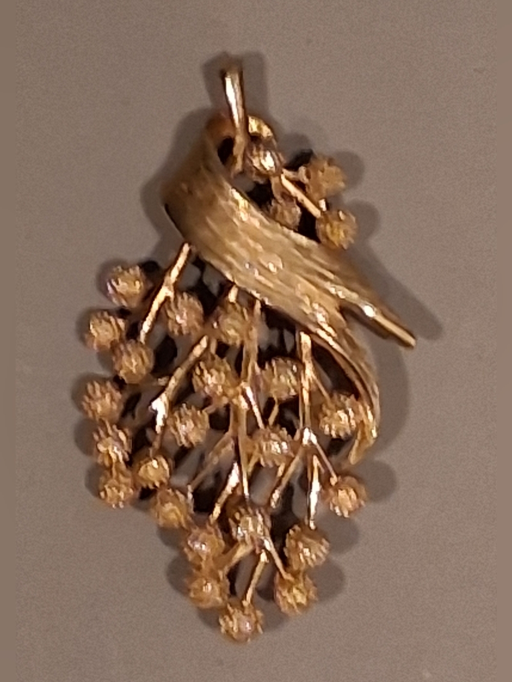 Vintage Gold-Tone Floral Cluster Pendant  - Women's Jewelry